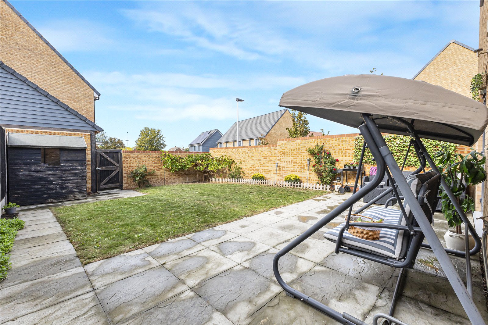 3 bedroom house for sale in Rainham | Robinson Michael & Jackson