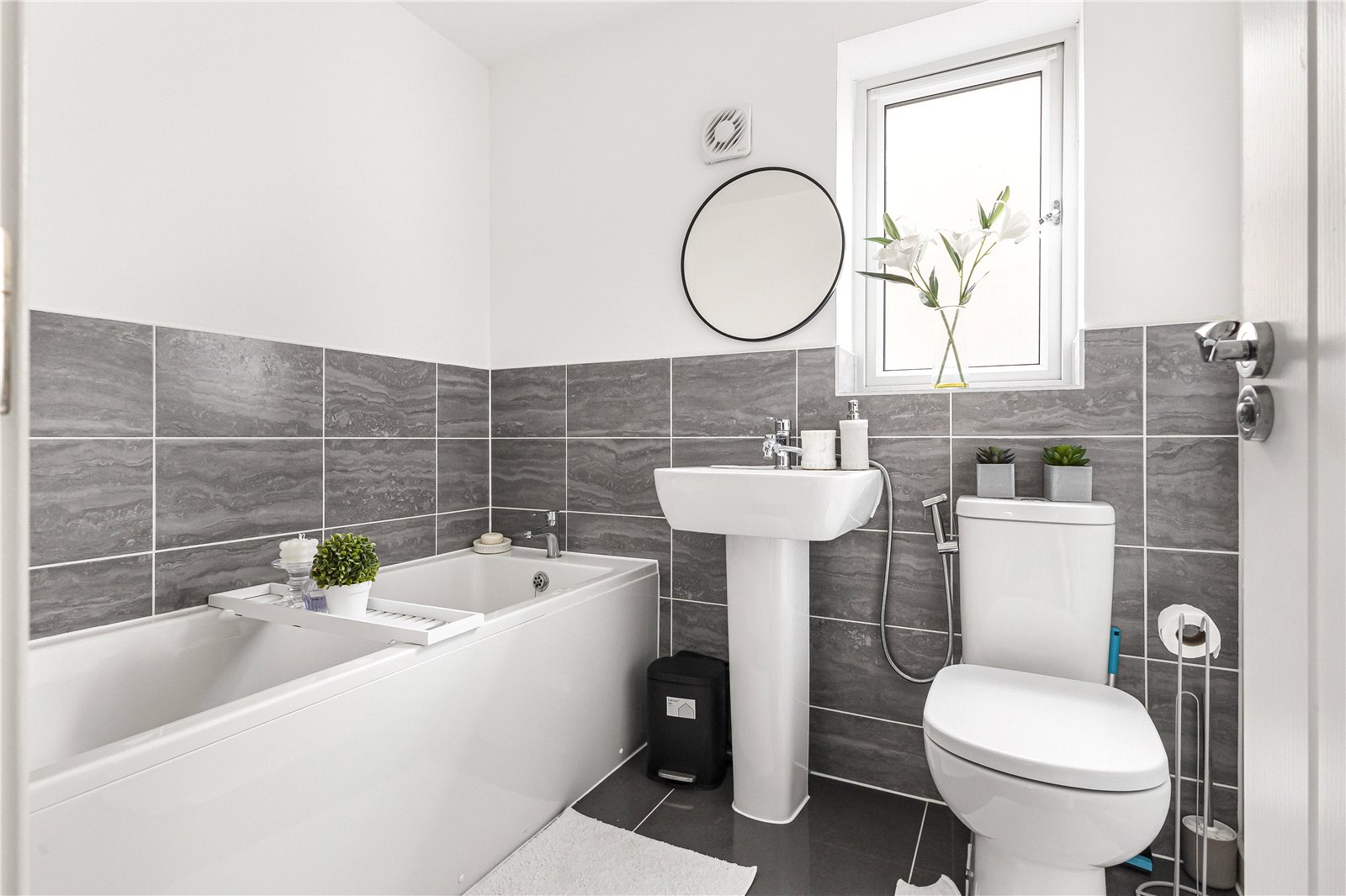3 bedroom house for sale in Rainham | Robinson Michael & Jackson
