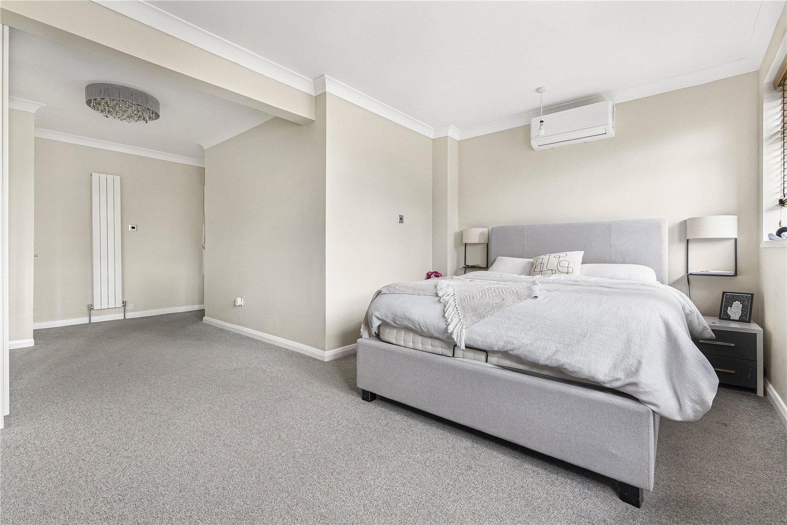3 bedroom house for sale in Rainham | Robinson Michael & Jackson