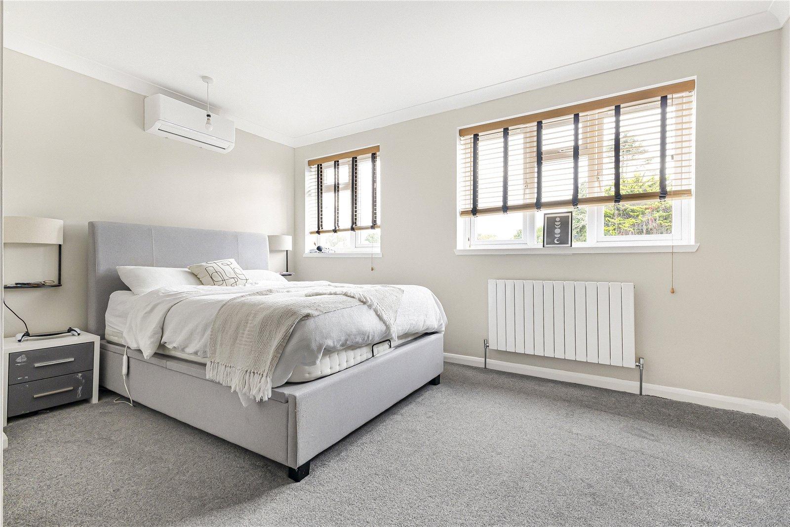 3 bedroom house for sale in Rainham | Robinson Michael & Jackson