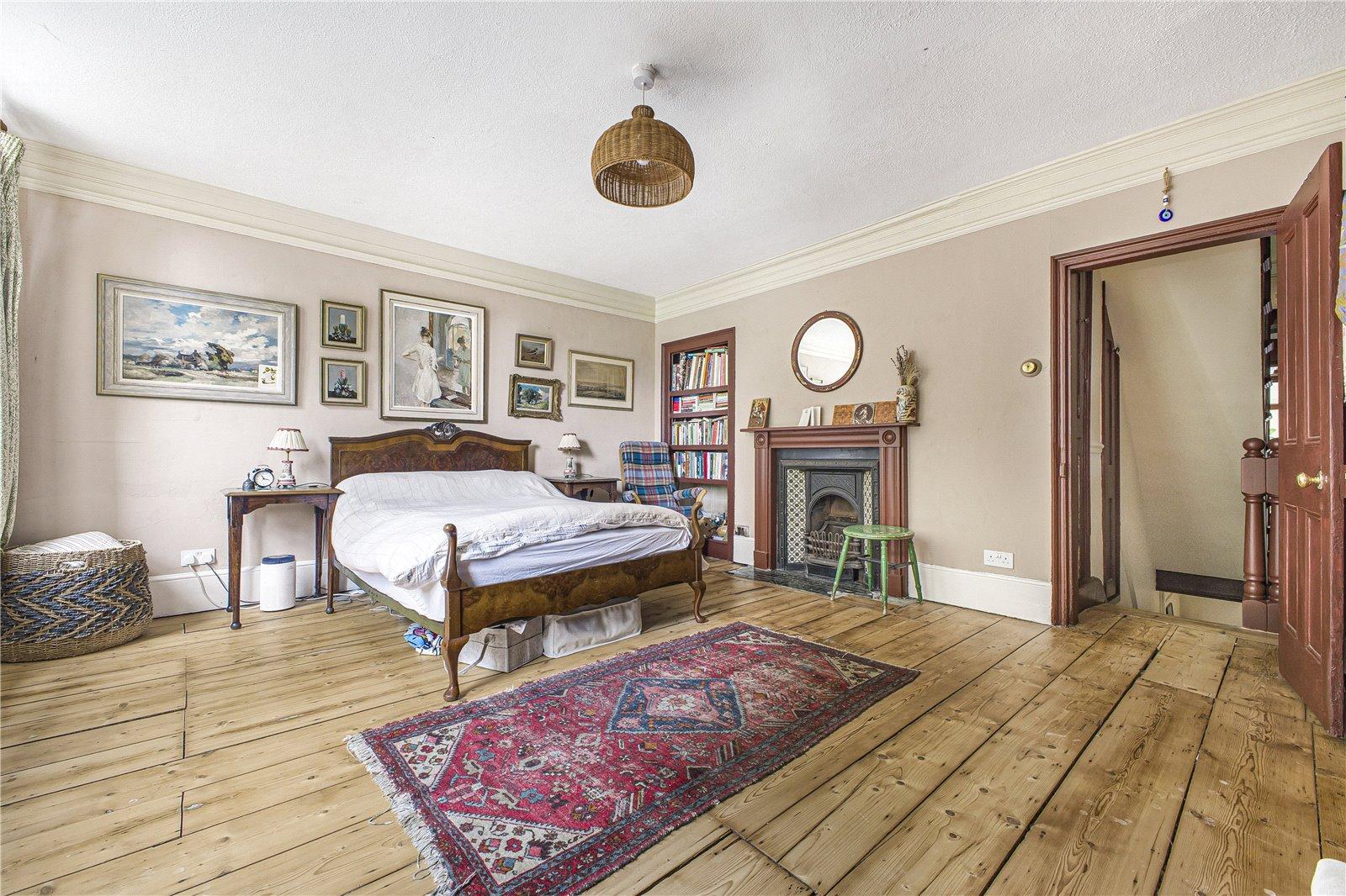 4 bedroom property for sale in Brompton | Robinson Michael & Jackson