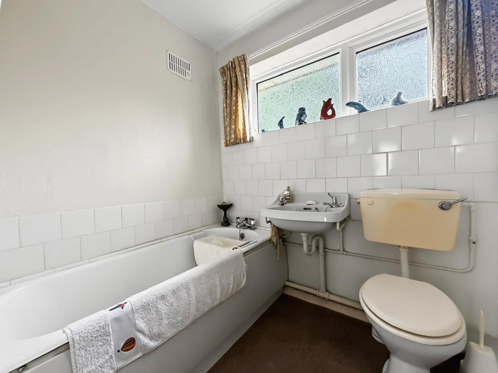 3 bedroom house for sale in Rainham | Robinson Michael & Jackson