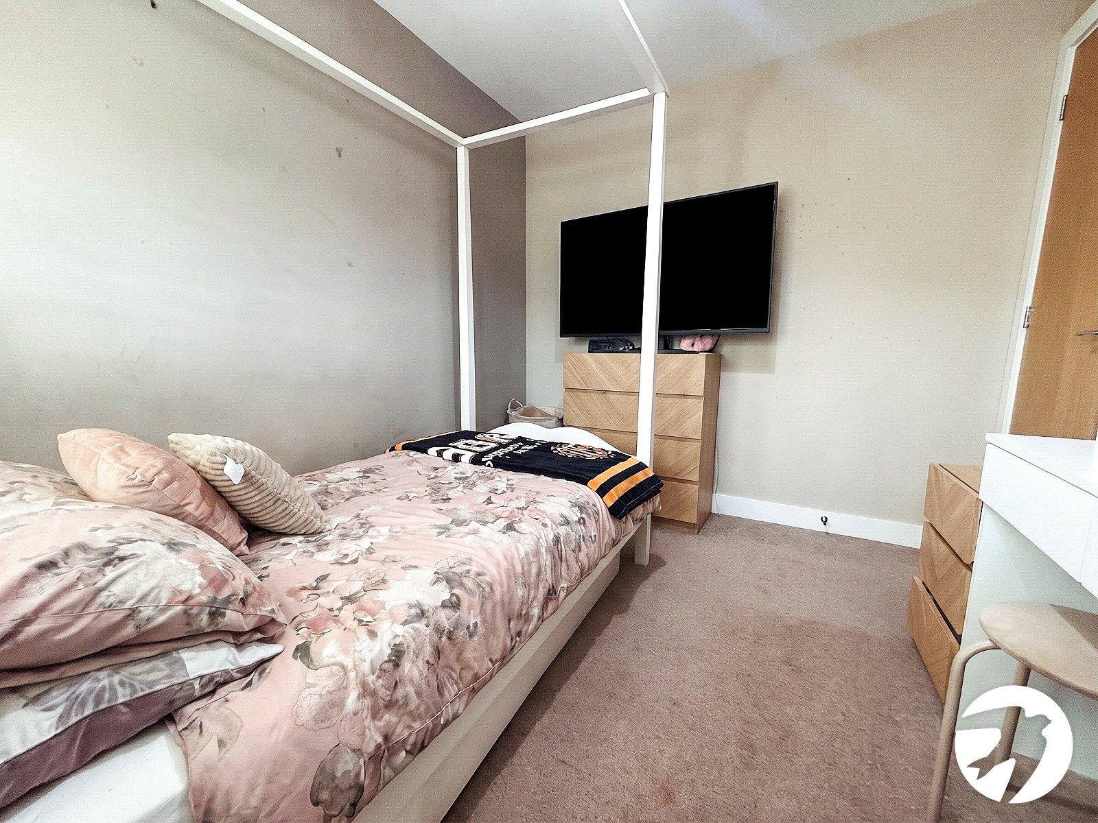 3 bedroom house to rent in Minster on Sea | Robinson Michael & Jackson