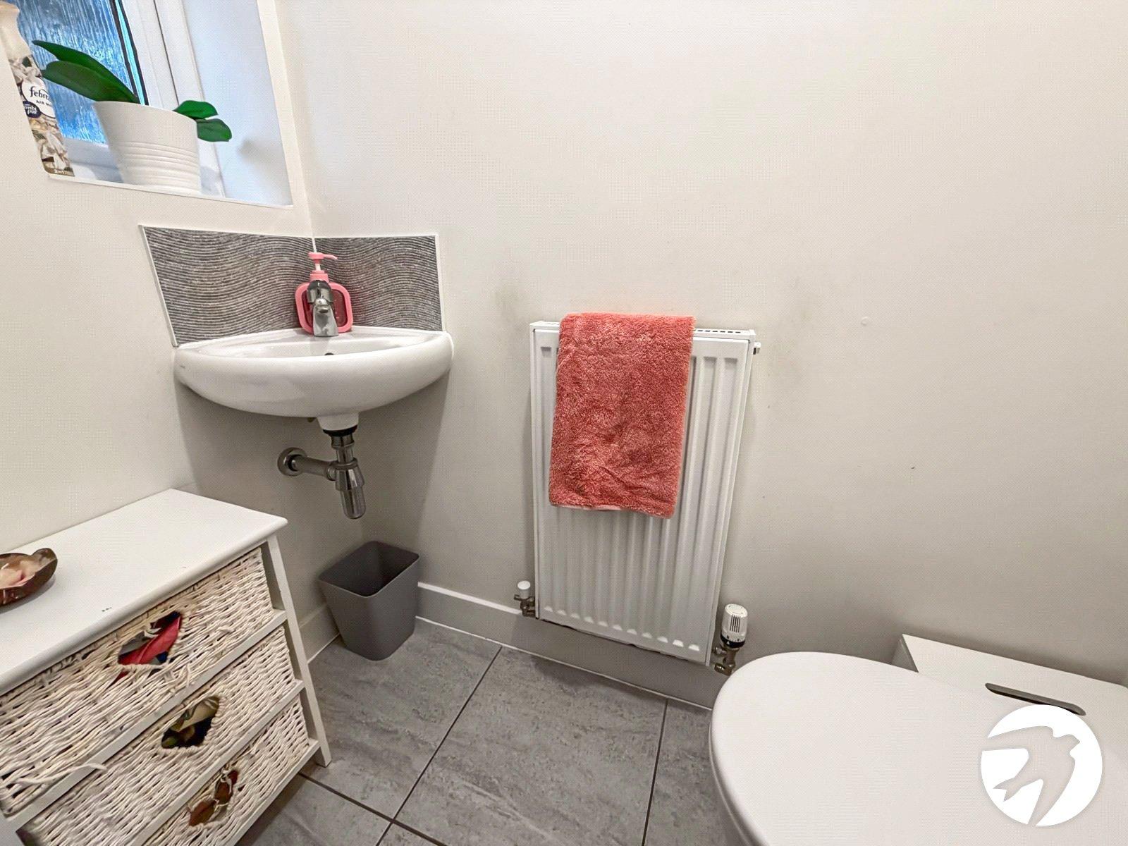 3 bedroom house to rent in Minster on Sea | Robinson Michael & Jackson