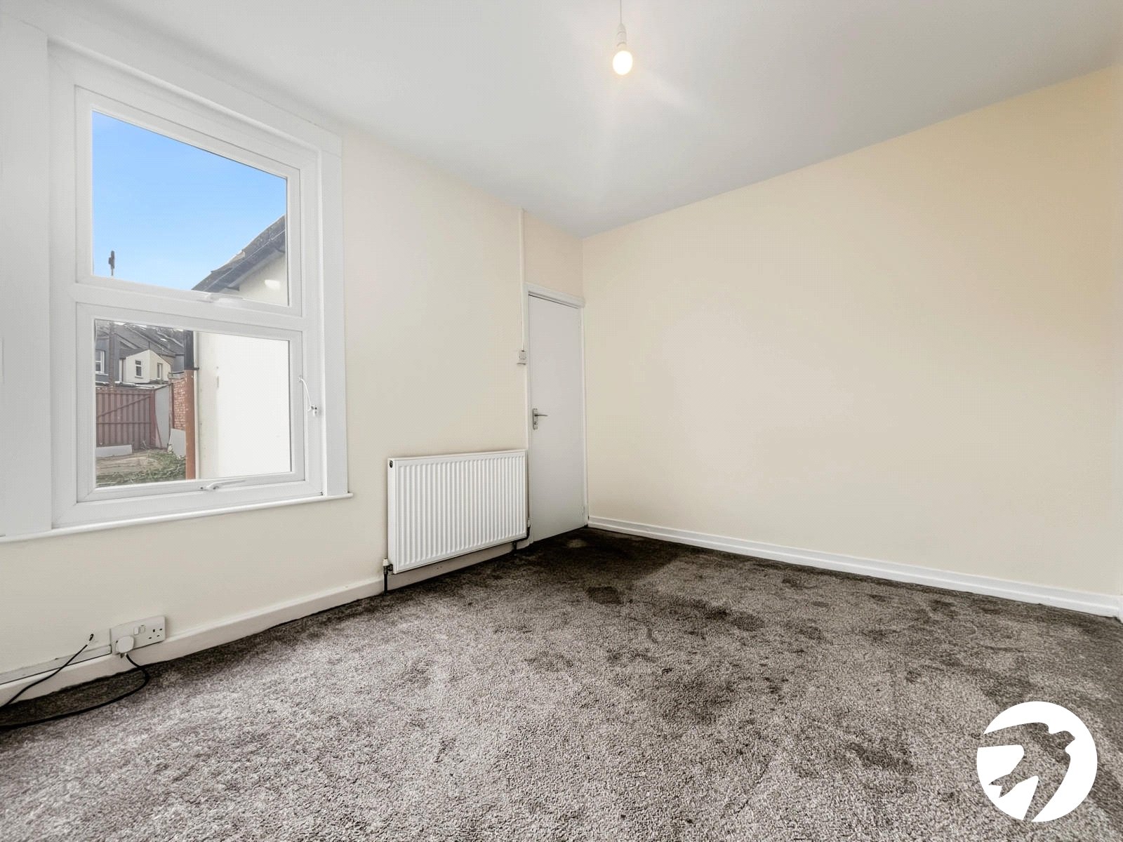 2 bedroom house to rent in Chatham | Robinson Michael & Jackson