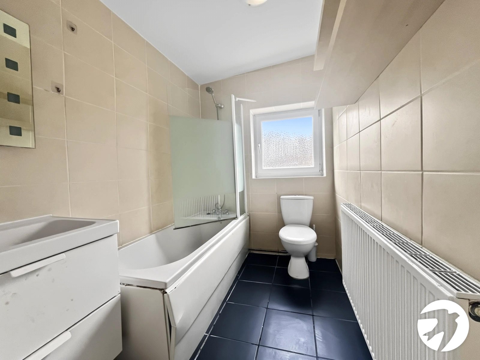 2 bedroom house to rent in Chatham | Robinson Michael & Jackson