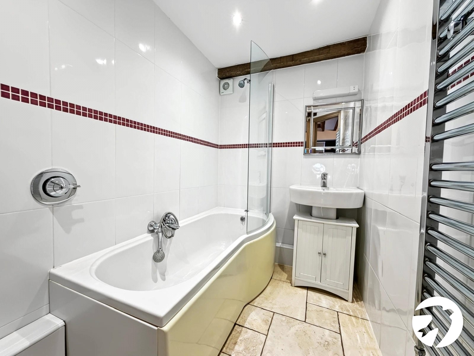 3 bedroom property to rent in Bicknor | Robinson Michael & Jackson