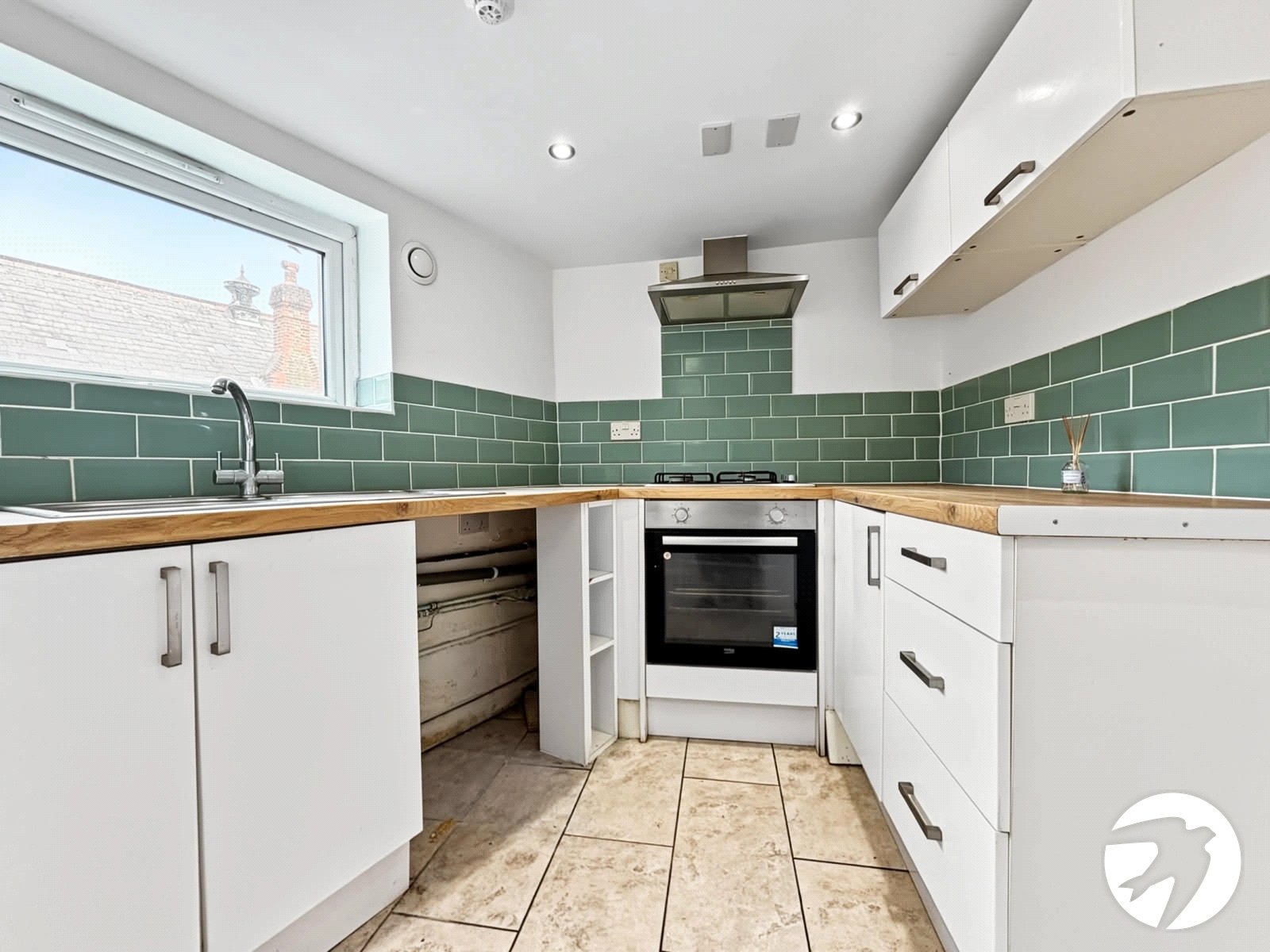 2 bedroom property to rent in Gillingham | Robinson Michael & Jackson