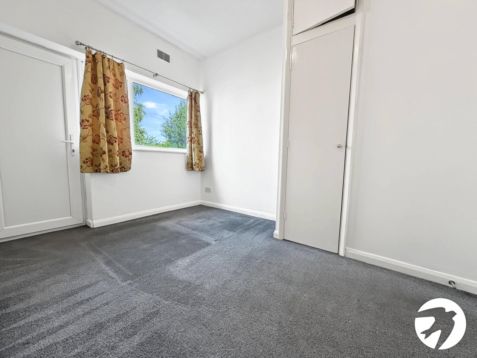 1 bedroom property to rent in Upchurch | Robinson Michael & Jackson