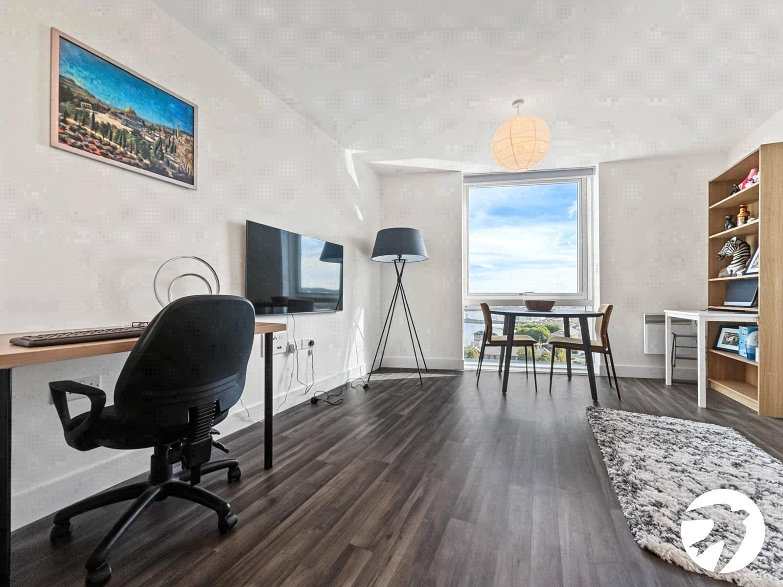 1 bedroom property to rent in Dock Head Road | Robinson Michael & Jackson