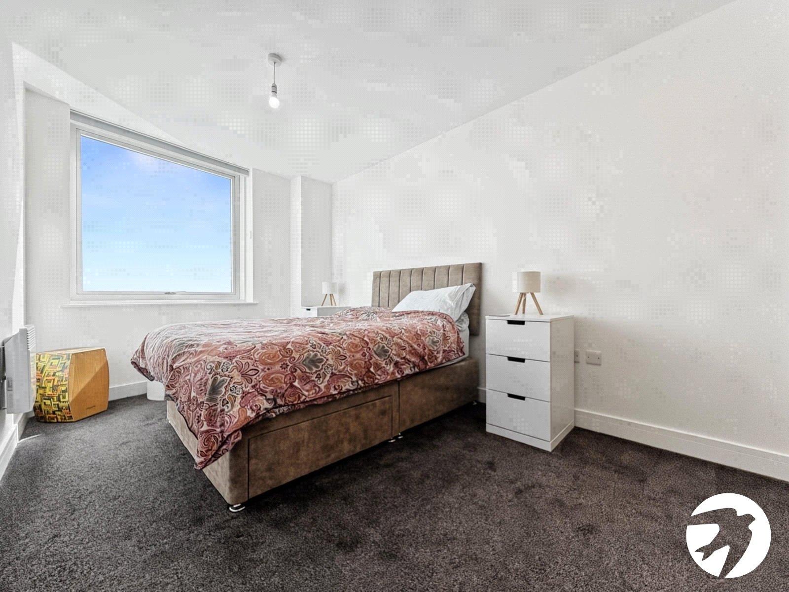 1 bedroom property to rent in Dock Head Road | Robinson Michael & Jackson