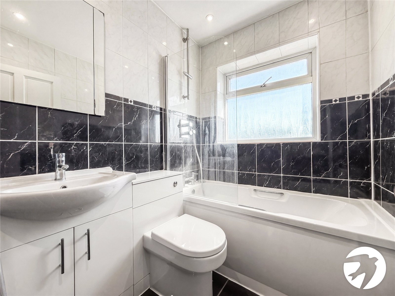 3 bedroom house to rent in Rochester | Robinson Michael & Jackson