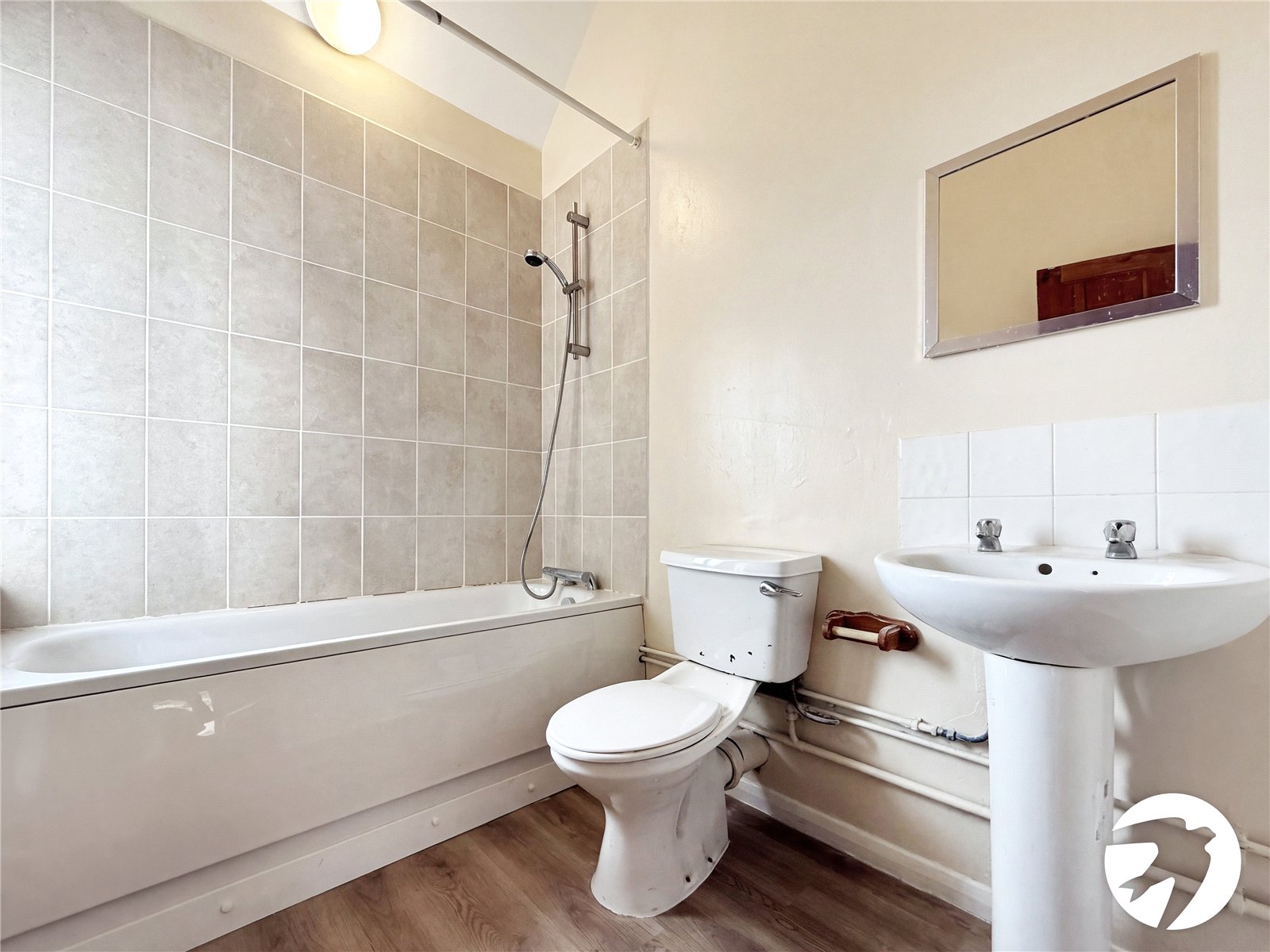 3 bedroom house to rent in Vicarage Road | Robinson Michael & Jackson