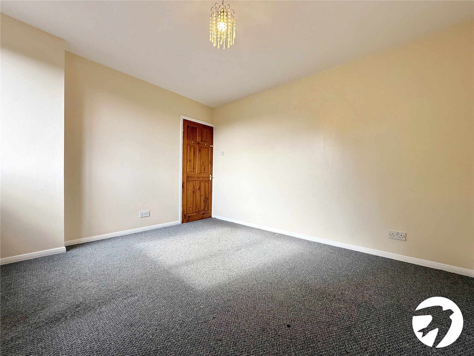3 bedroom house to rent in Vicarage Road | Robinson Michael & Jackson