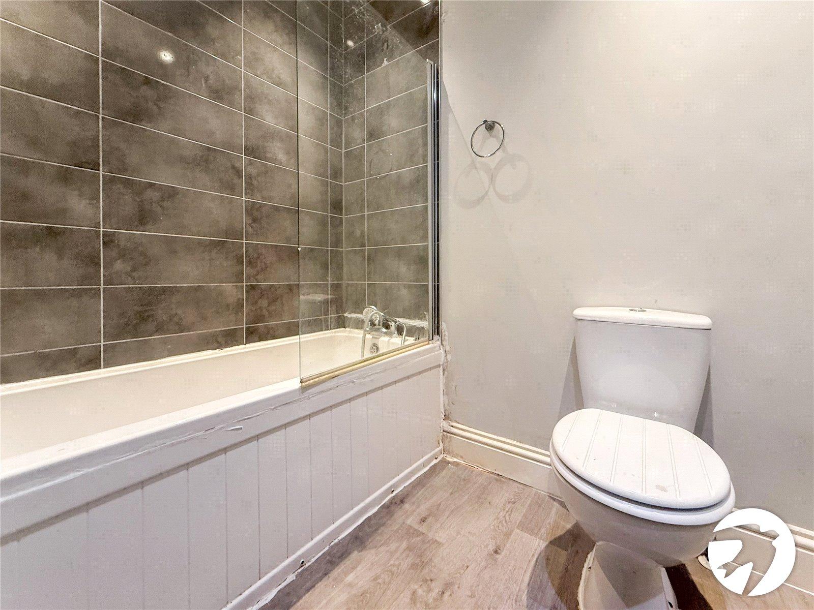 2 bedroom property to rent in Sittingbourne | Robinson Michael & Jackson