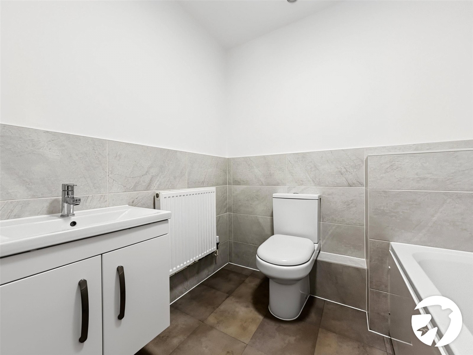 3 bedroom house to rent in Chatham | Robinson Michael & Jackson