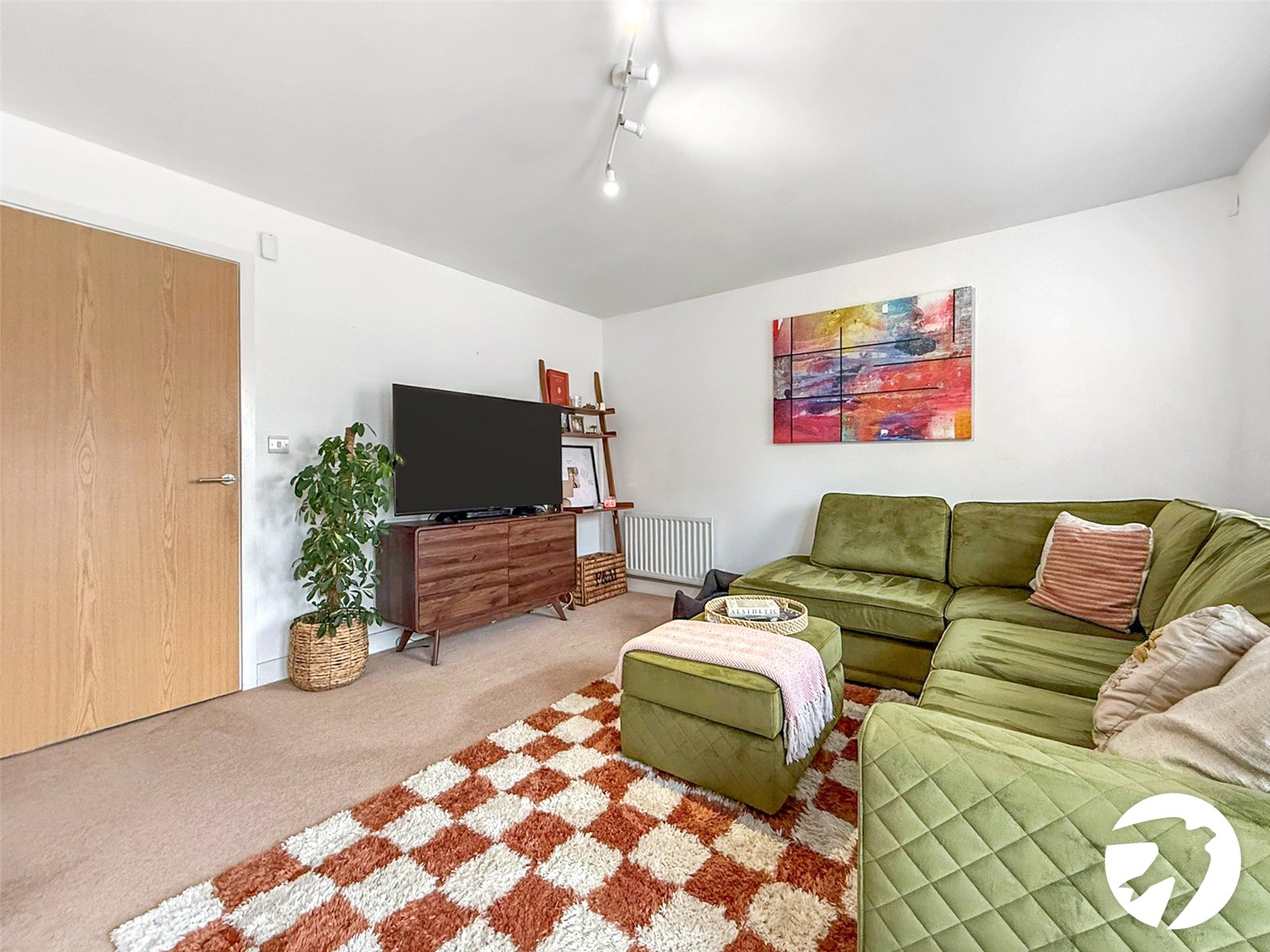 3 bedroom house to rent in Wainscott | Robinson Michael & Jackson