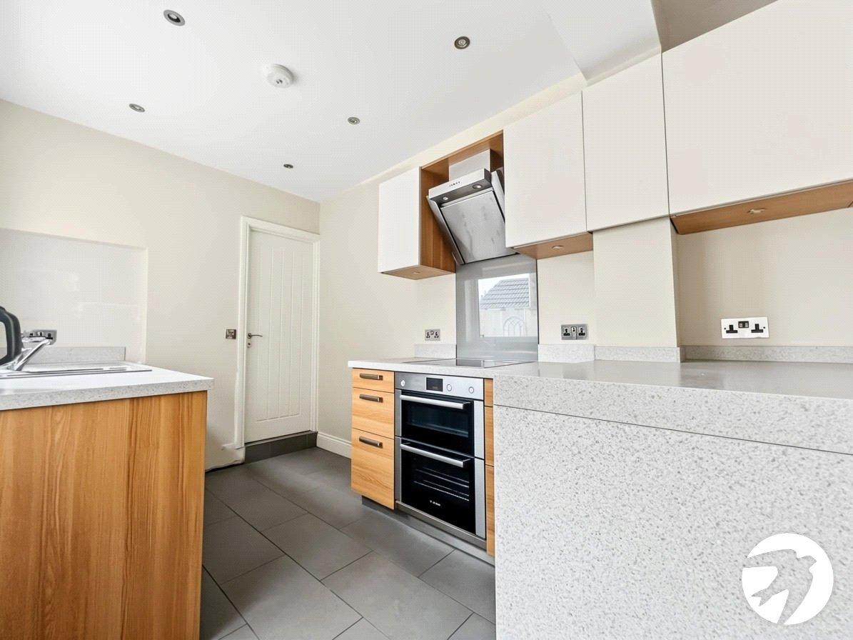 3 bedroom house to rent in Rochester | Robinson Michael & Jackson