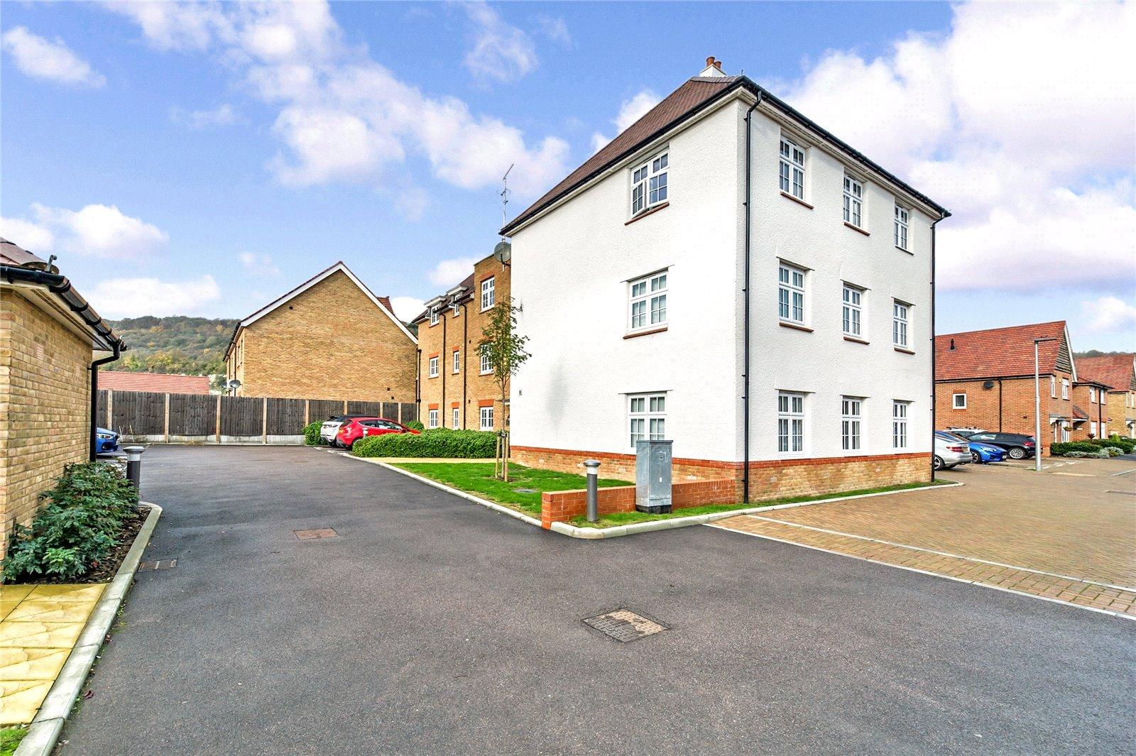 2 bedroom property to rent in Halling | Robinson Michael & Jackson