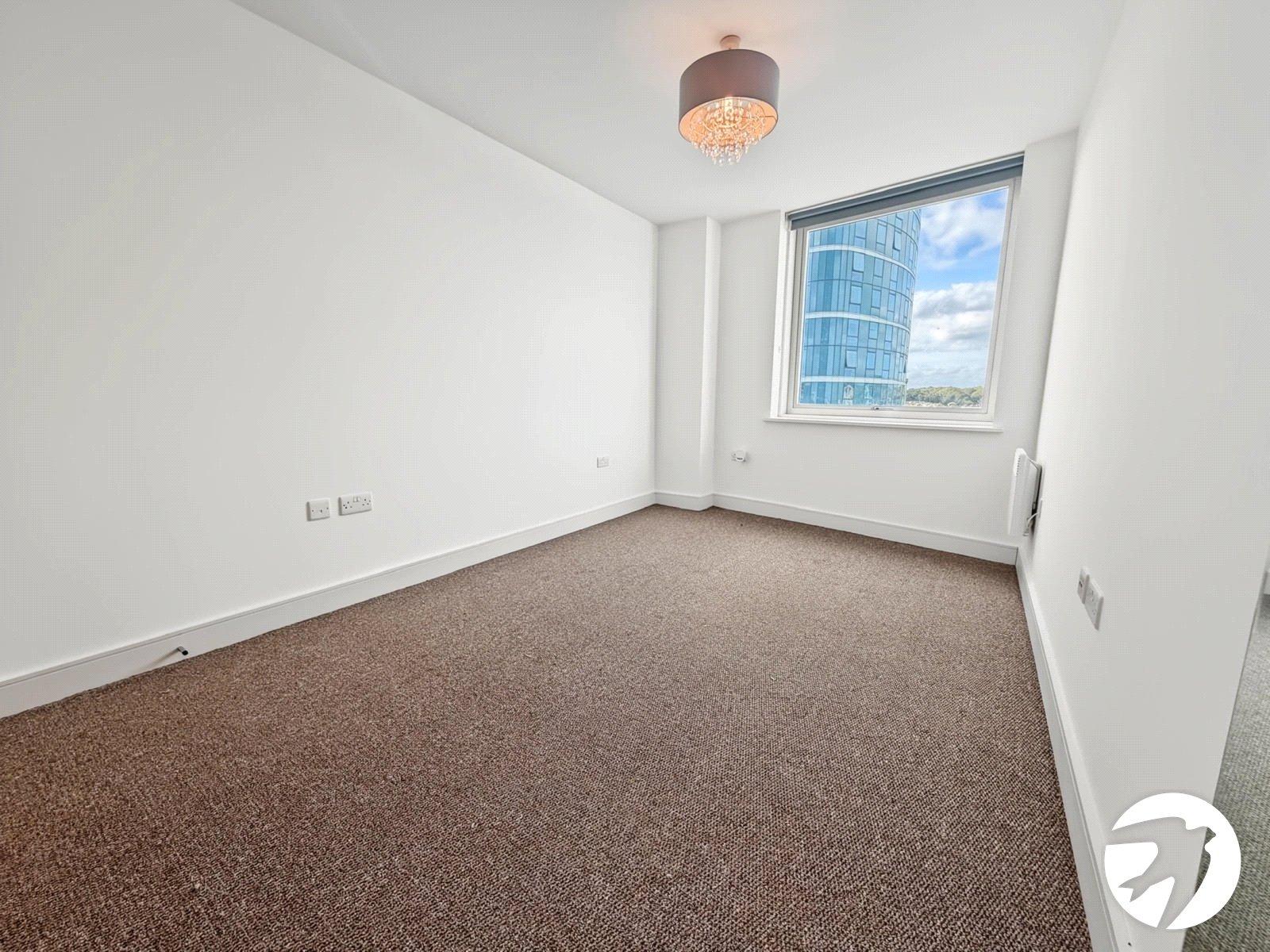 1 bedroom property to rent in Dock Head Road | Robinson Michael & Jackson