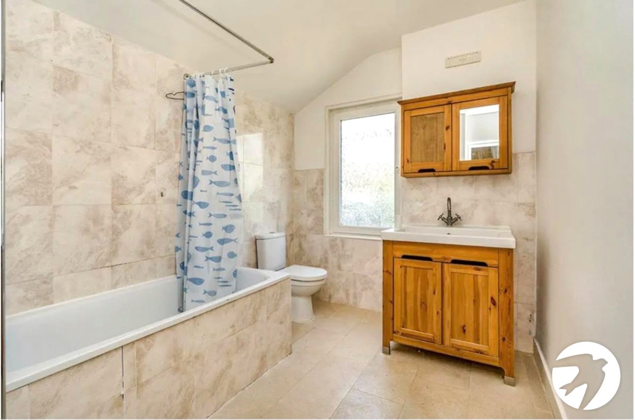 2 bedroom house to rent in Gillingham | Robinson Michael & Jackson