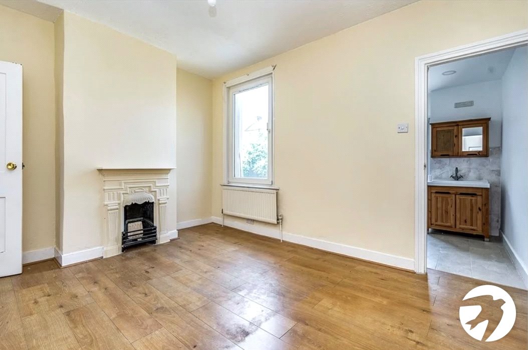 2 bedroom house to rent in Gillingham | Robinson Michael & Jackson