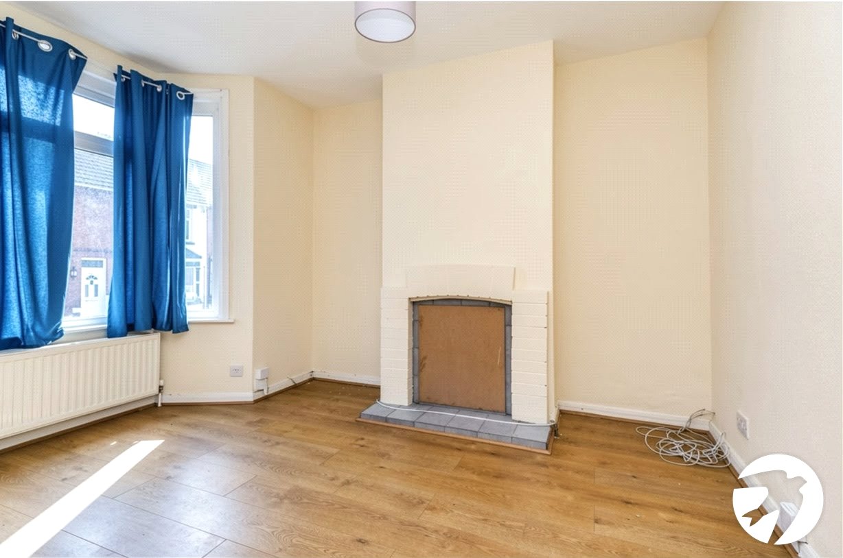 2 bedroom house to rent in Gillingham | Robinson Michael & Jackson