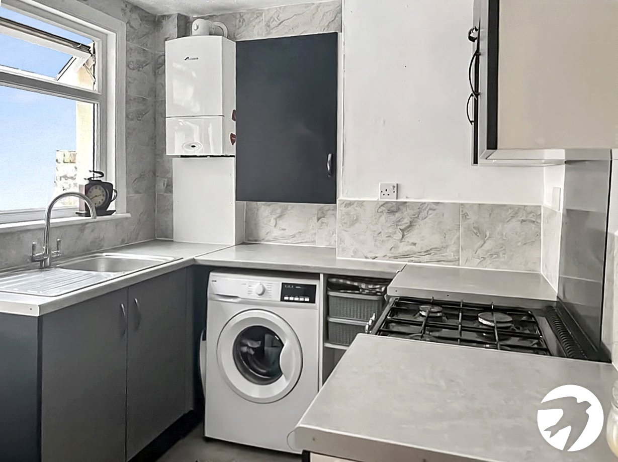 2 bedroom house to rent in Gillingham | Robinson Michael & Jackson