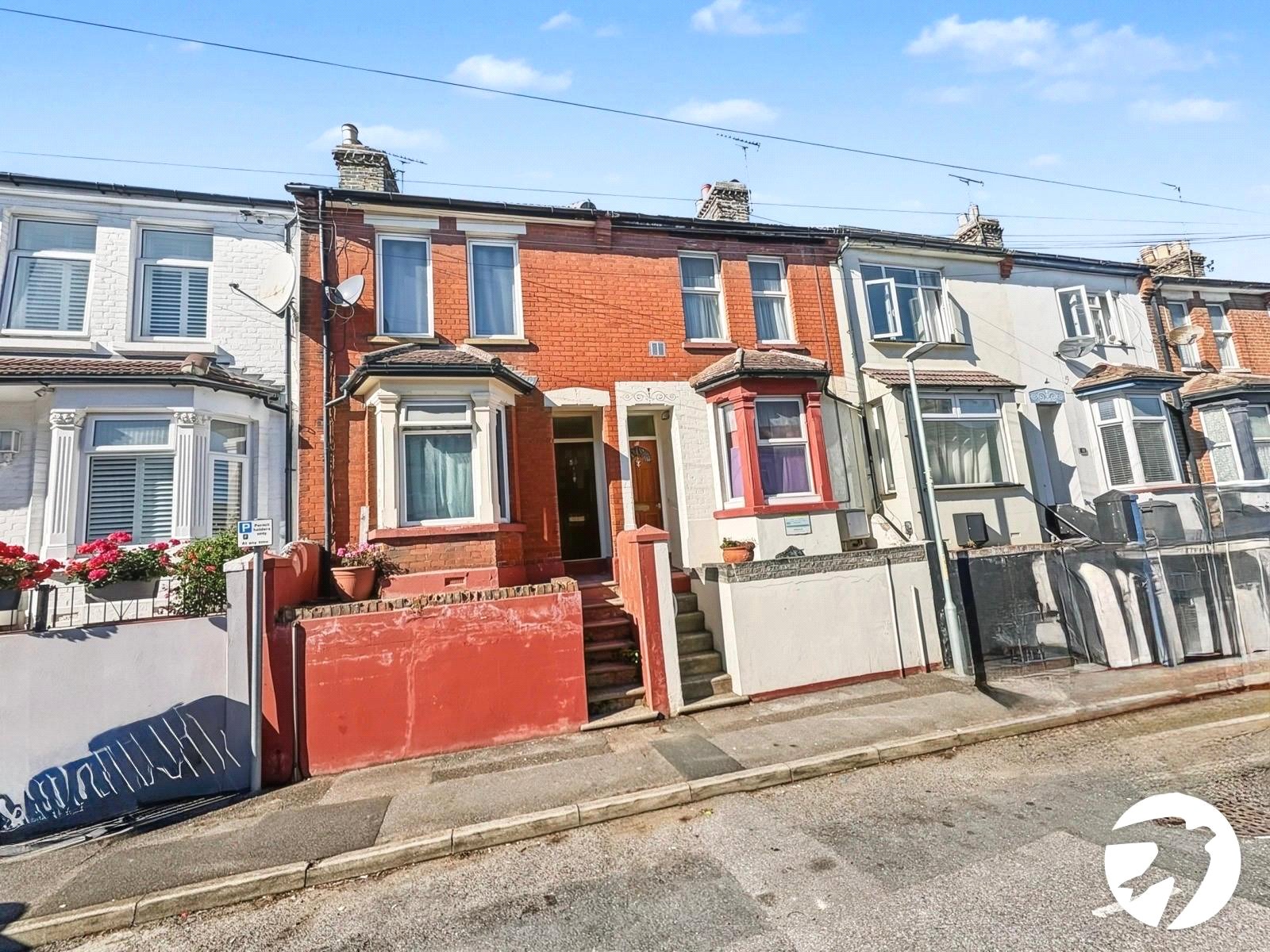 2 bedroom house to rent in Gillingham | Robinson Michael & Jackson