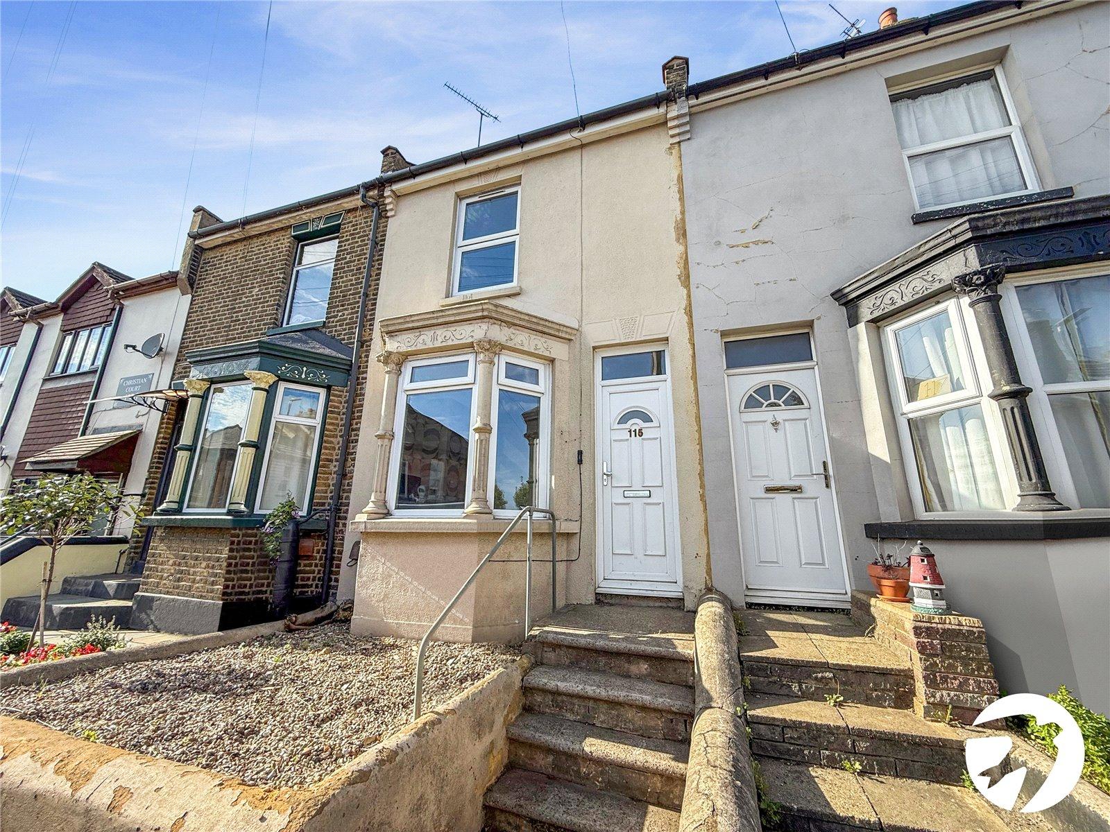 3 bedroom house to rent in Strood | Robinson Michael & Jackson