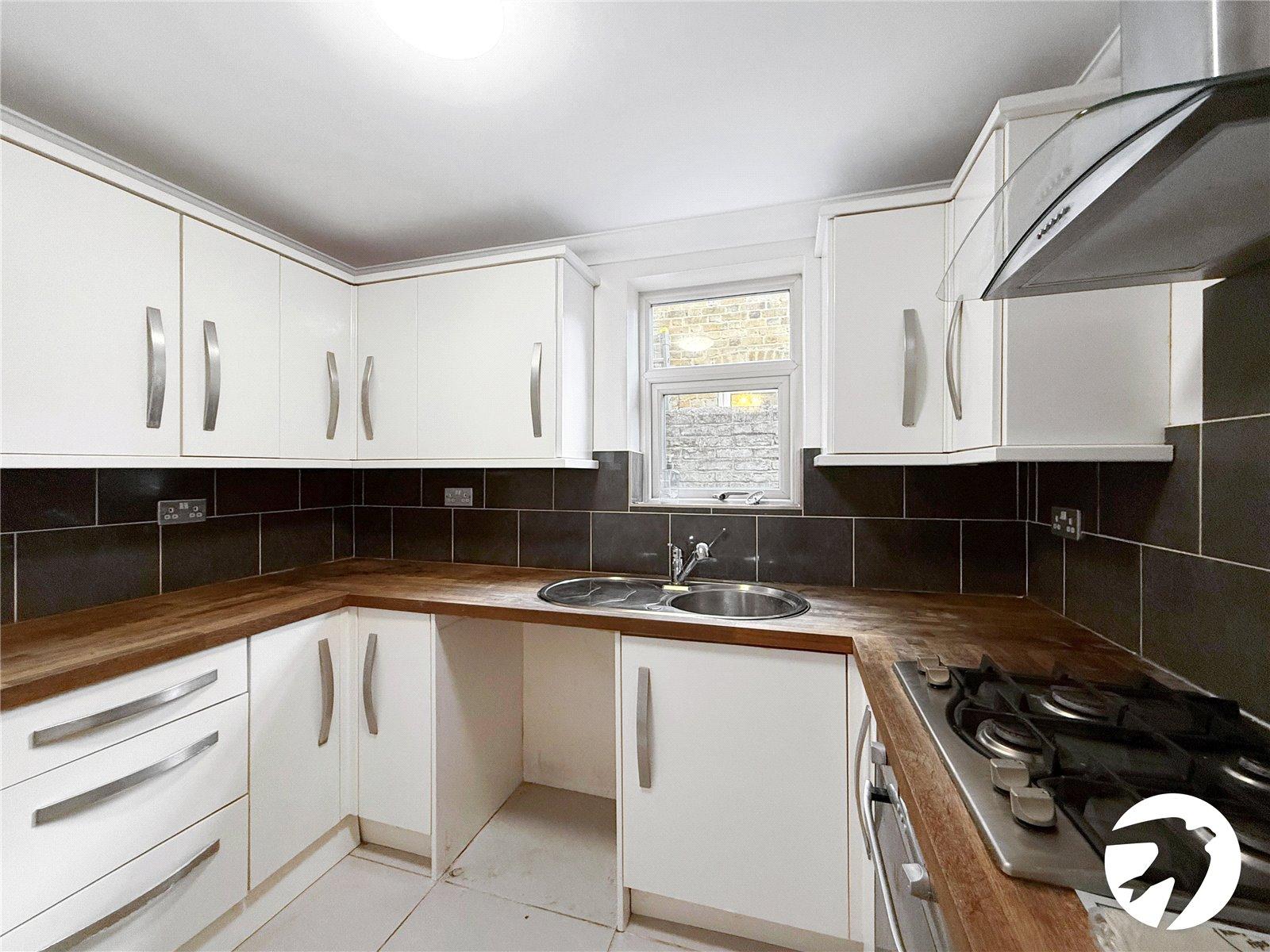 3 bedroom house to rent in Strood | Robinson Michael & Jackson