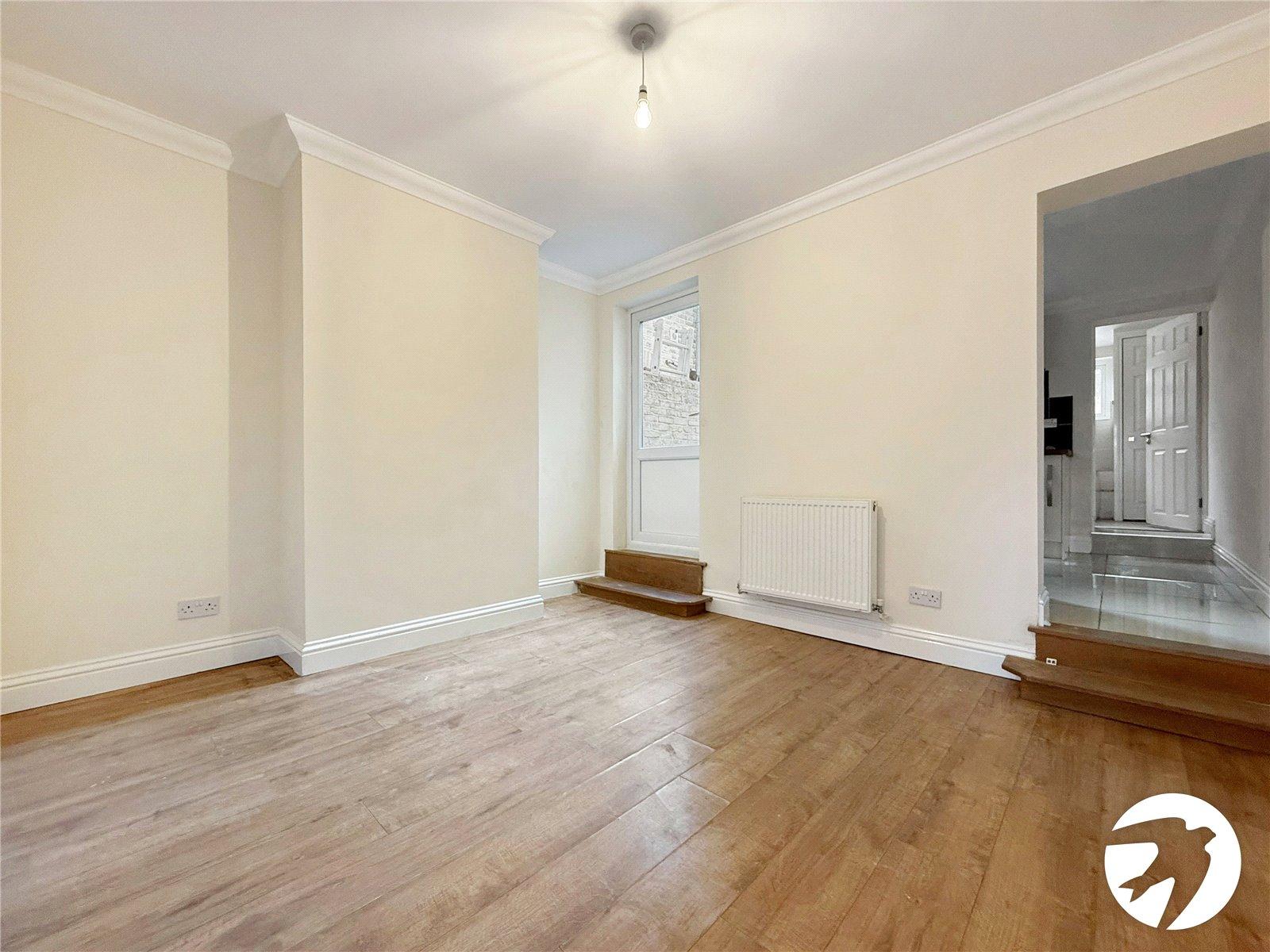 3 bedroom house to rent in Strood | Robinson Michael & Jackson