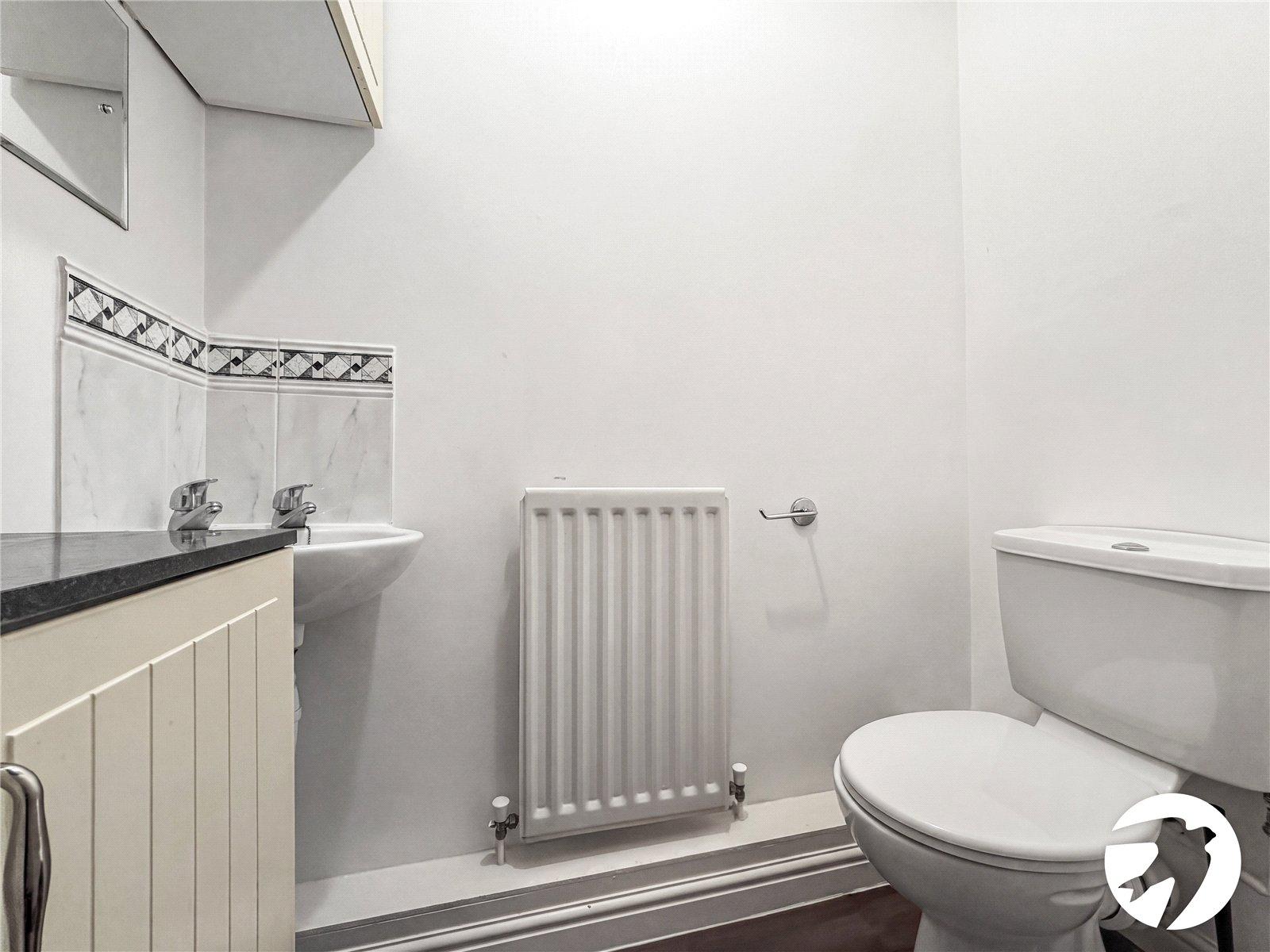2 bedroom house to rent in Chatham | Robinson Michael & Jackson