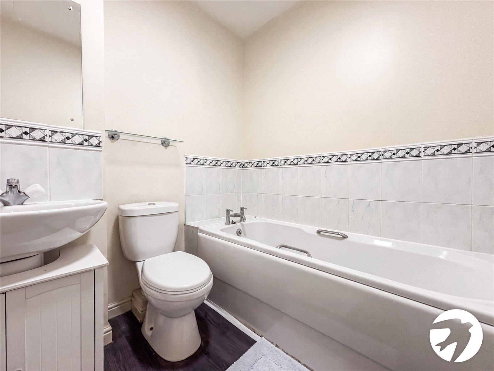 2 bedroom house to rent in Chatham | Robinson Michael & Jackson