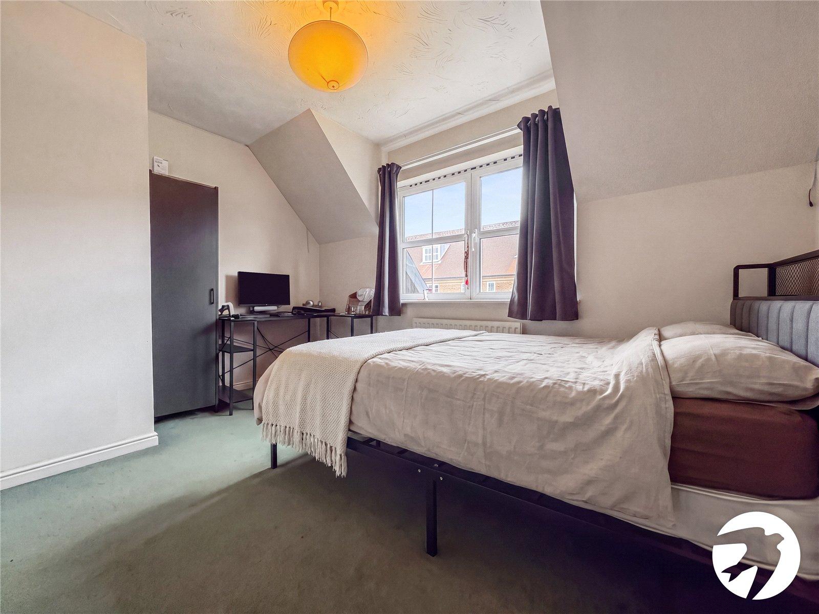 2 bedroom house to rent in Chatham | Robinson Michael & Jackson