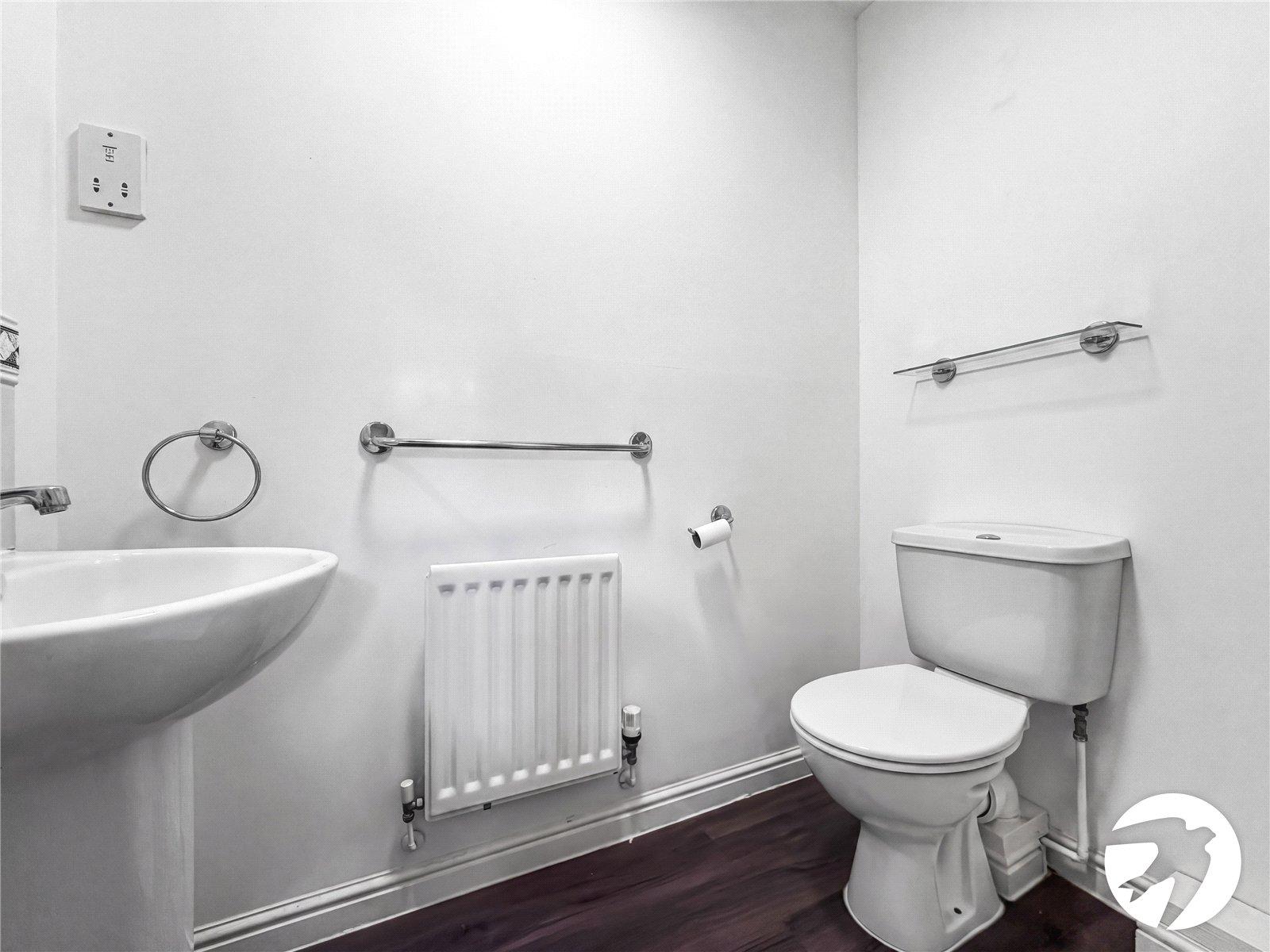 2 bedroom house to rent in Chatham | Robinson Michael & Jackson