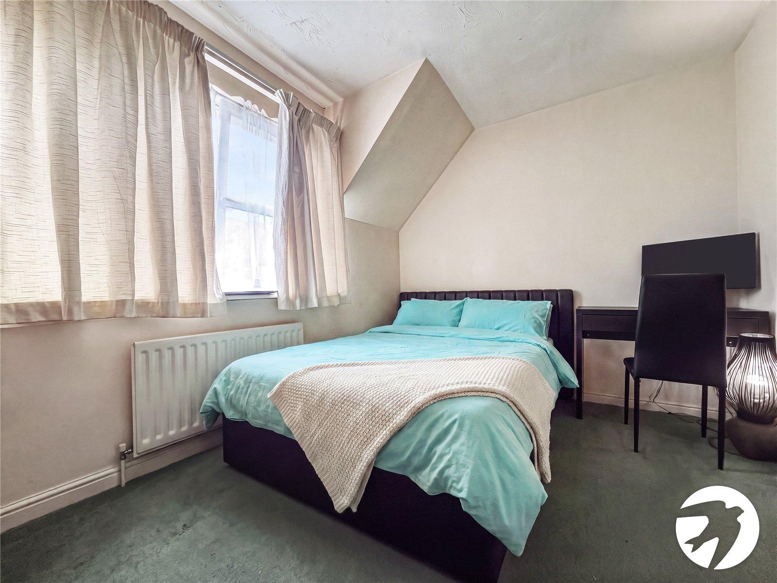 2 bedroom house to rent in Chatham | Robinson Michael & Jackson