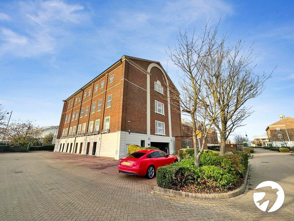 2 bedroom property to rent in Chatham Maritime | Robinson Michael & Jackson