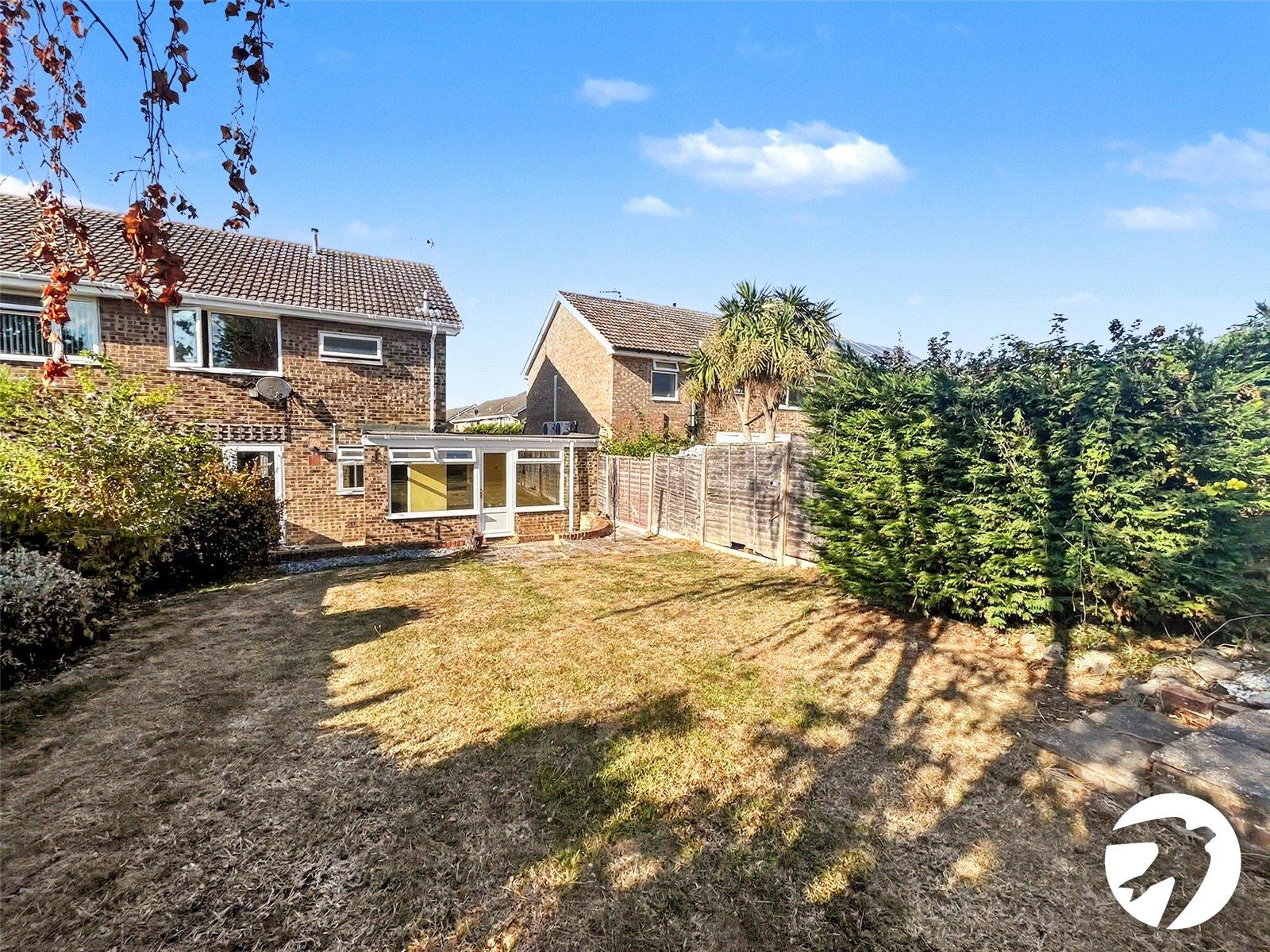 3 bedroom house to rent in Cliffe Woods | Robinson Michael & Jackson