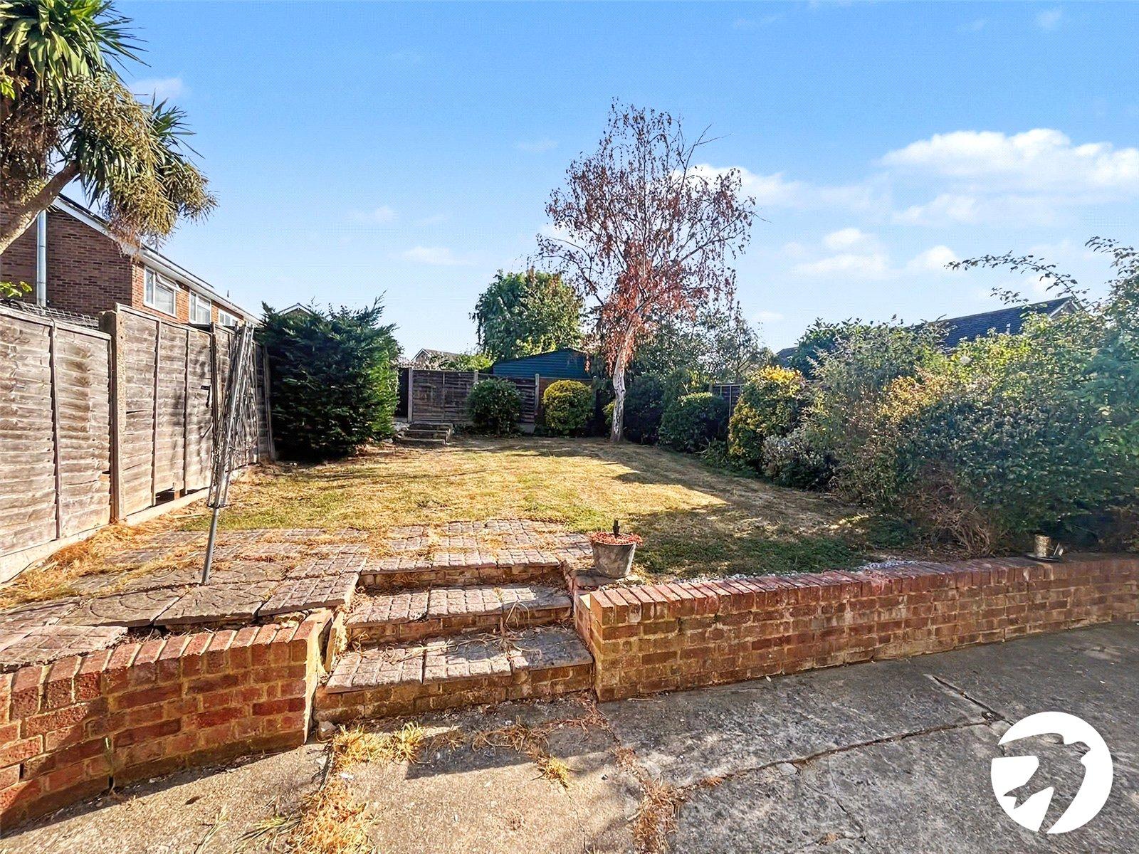 3 bedroom house to rent in Cliffe Woods | Robinson Michael & Jackson