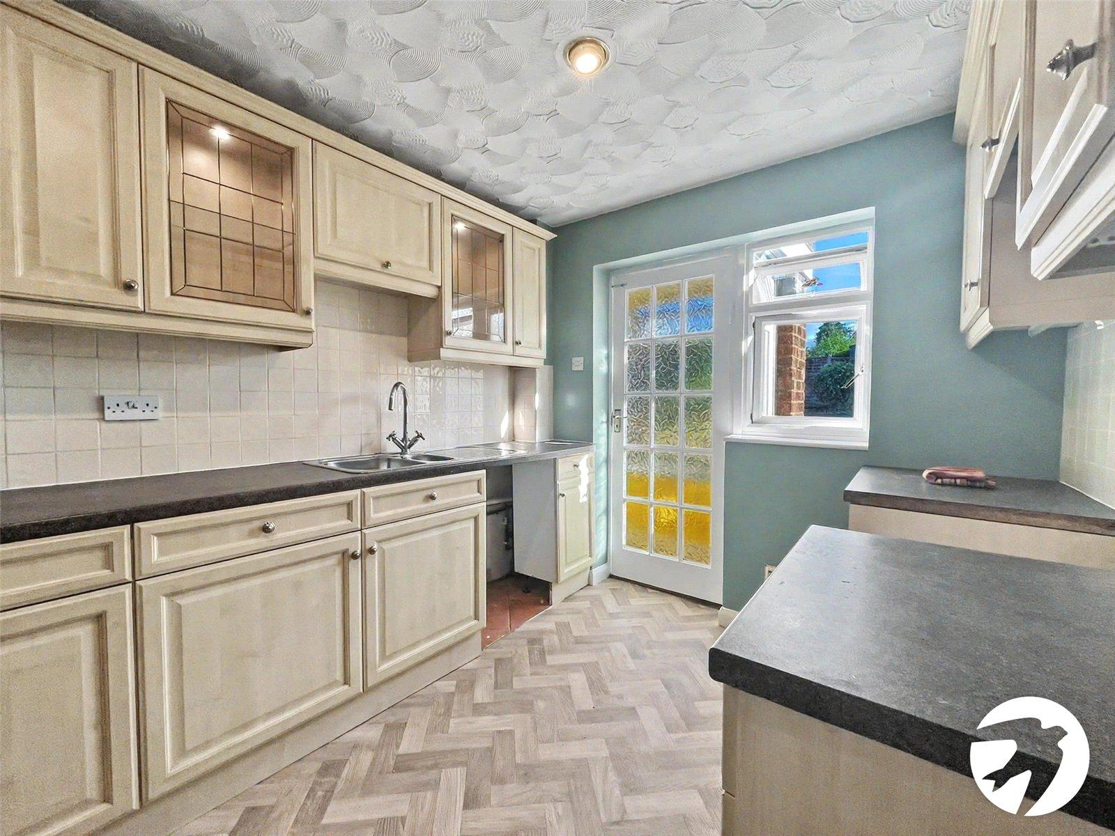 3 bedroom house to rent in Cliffe Woods | Robinson Michael & Jackson