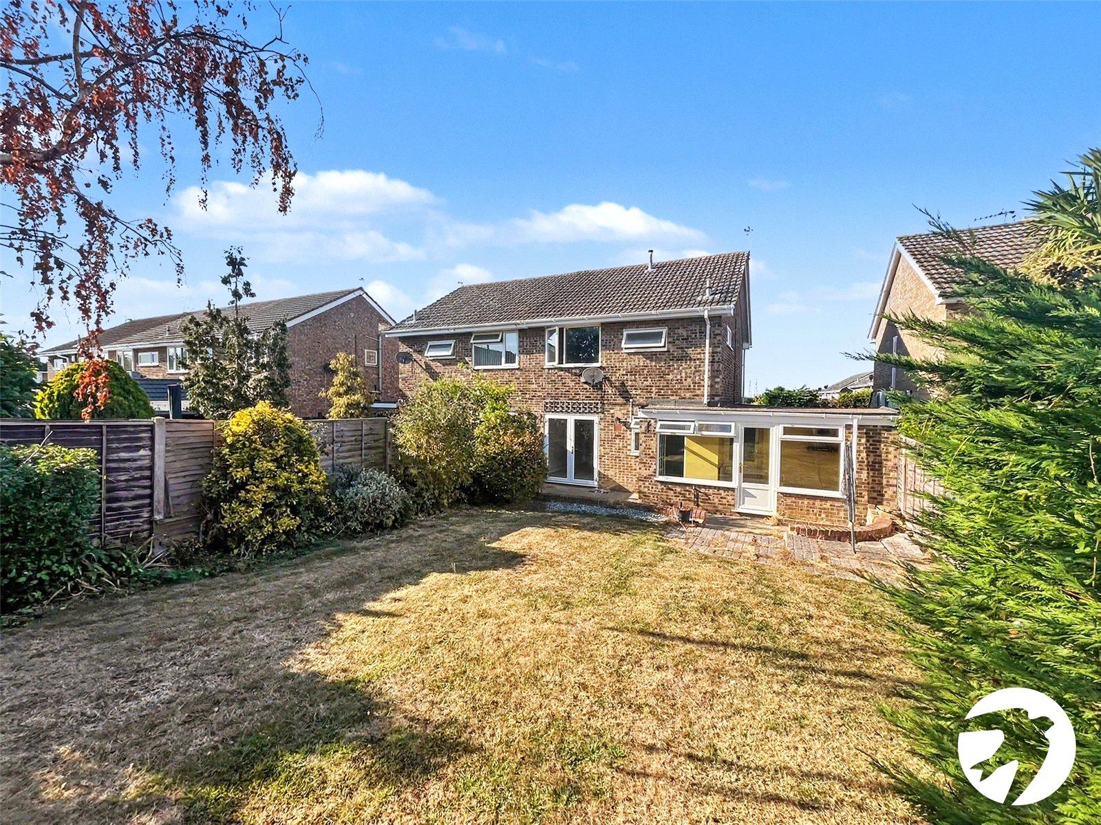 3 bedroom house to rent in Cliffe Woods | Robinson Michael & Jackson
