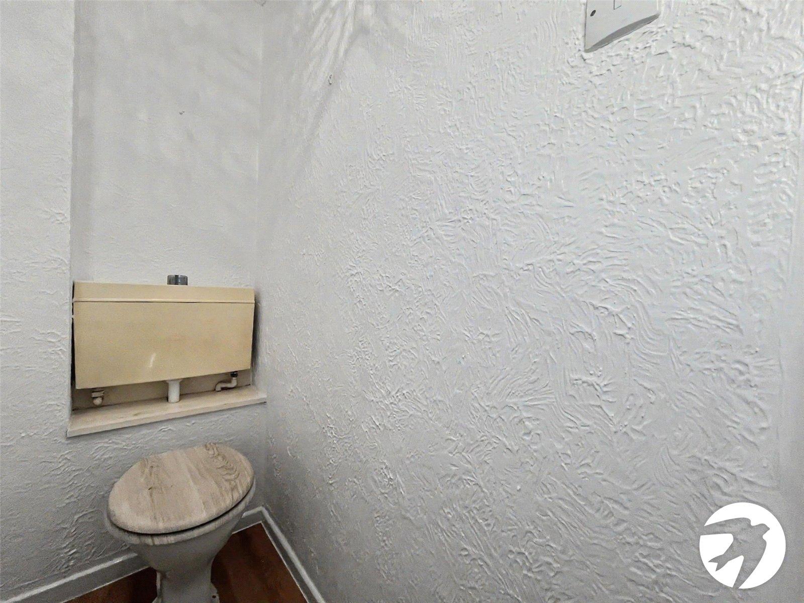 3 bedroom house to rent in Cliffe Woods | Robinson Michael & Jackson