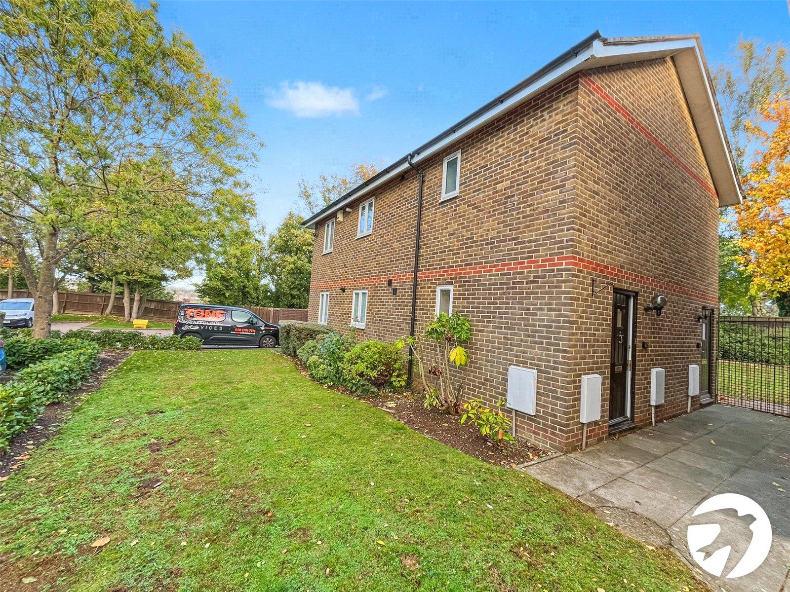 2 bedroom property to rent in Chatham | Robinson Michael & Jackson