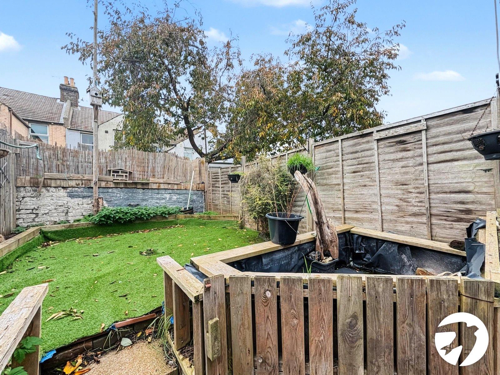 3 bedroom house to rent in Rochester | Robinson Michael & Jackson