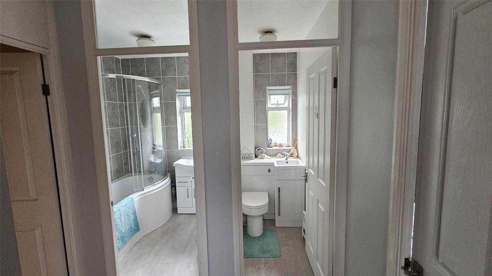 4 bedroom house for sale in Newington | Robinson Michael & Jackson