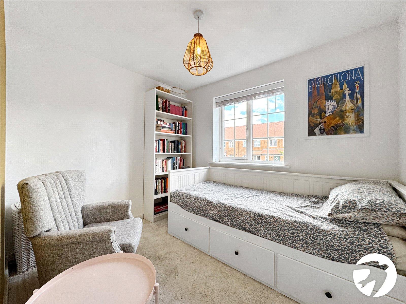3 bedroom house for sale in Newington | Robinson Michael & Jackson