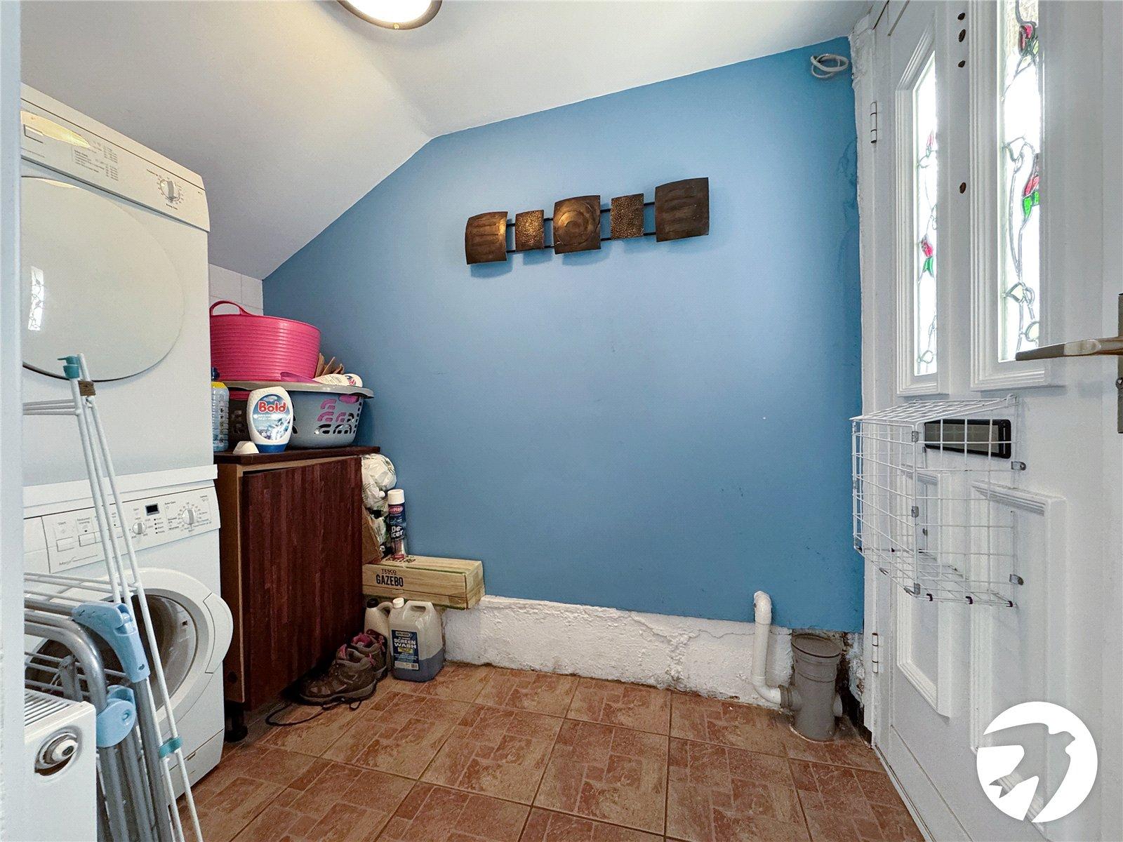 2 bedroom house for sale in Newington | Robinson Michael & Jackson