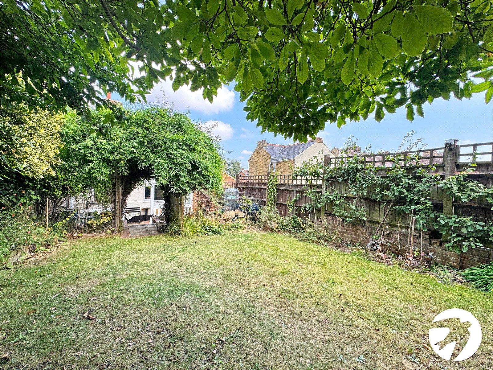 2 bedroom house for sale in Newington | Robinson Michael & Jackson