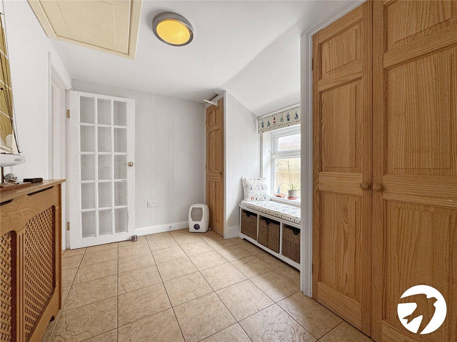 2 bedroom house for sale in Newington | Robinson Michael & Jackson